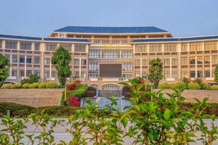 高薪诚聘众英才 一起筑梦向未来丨广西大学附属中学百色分校 百色市百东实验初级中学2023年教师招聘公告