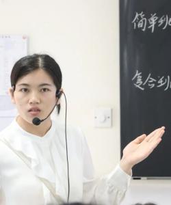 凝心聚力备高考 教学视导促提升——百色市教科所到我校开展高考备考二轮复习调研视导活动